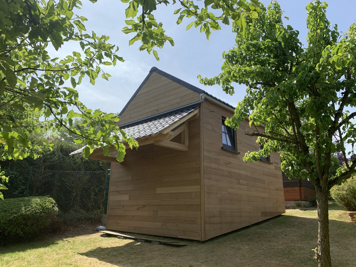 Carport fermé : origine et avantages - Florian Huet